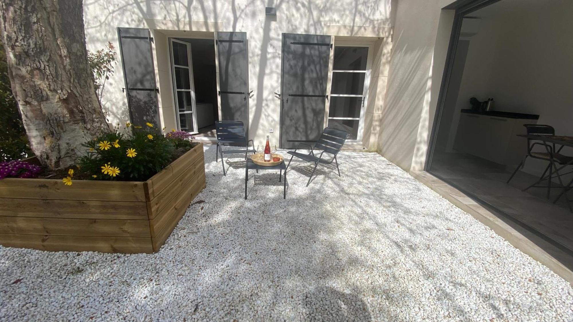 La Maison De L'Olivier Avignon Luaran gambar